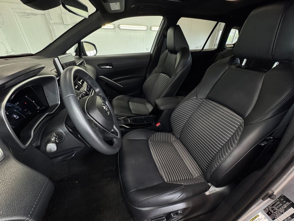 2023 Toyota Corolla Cross Hybrid XSE