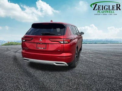 2024 Mitsubishi Outlander Base