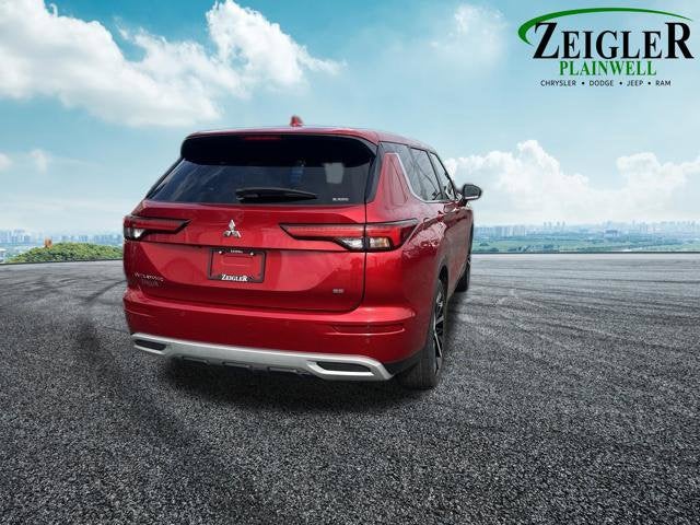 2024 Mitsubishi Outlander Base