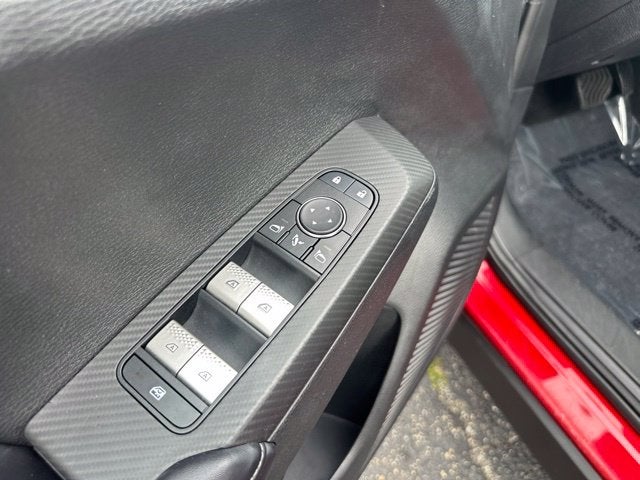 2024 Mitsubishi Outlander Base