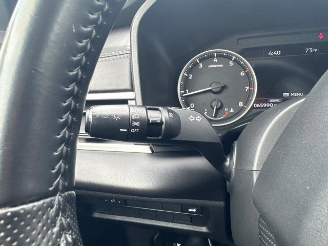 2024 Mitsubishi Outlander Base