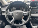 2024 Mitsubishi Outlander Base
