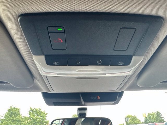 2024 Mitsubishi Outlander Base