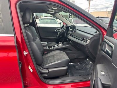 2024 Mitsubishi Outlander Base