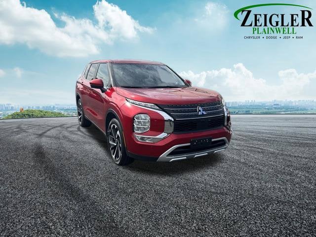 2024 Mitsubishi Outlander Base