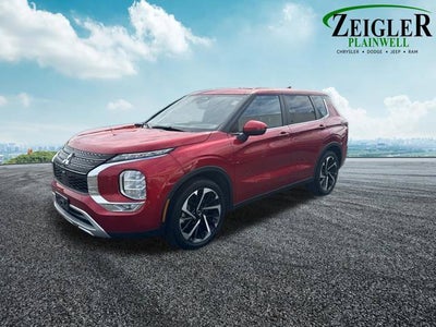 2024 Mitsubishi Outlander Base