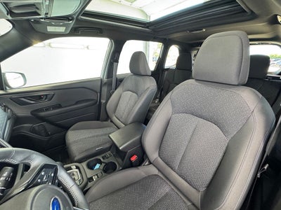 2025 Subaru Forester Premium Power moonroof