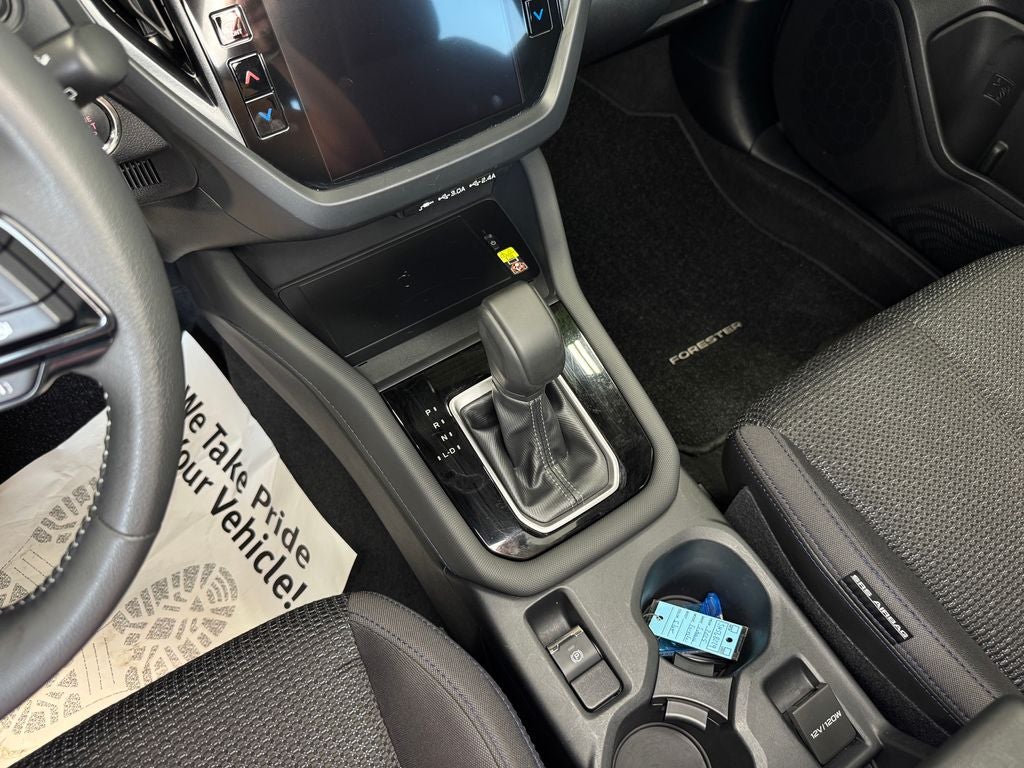 2025 Subaru Forester Premium Power moonroof