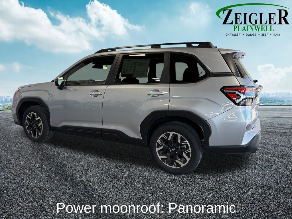 2025 Subaru Forester Premium Power moonroof