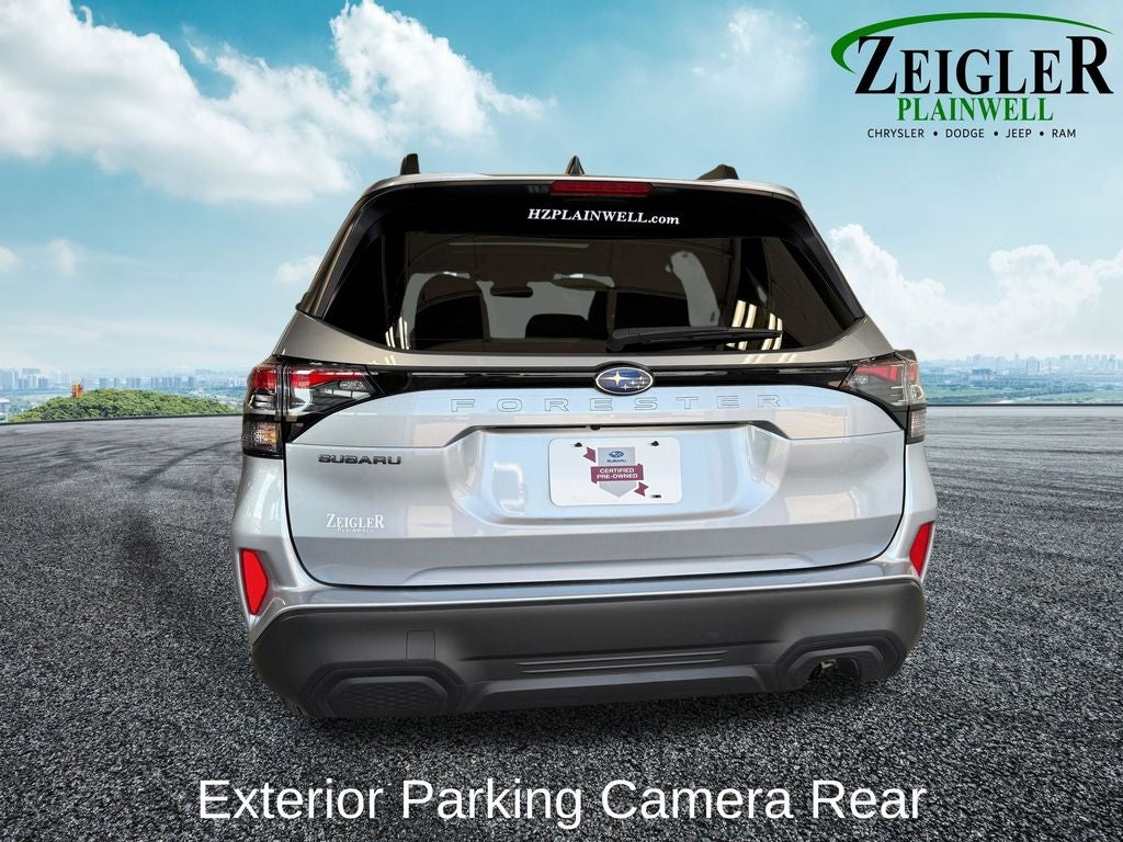 2025 Subaru Forester Premium Power moonroof