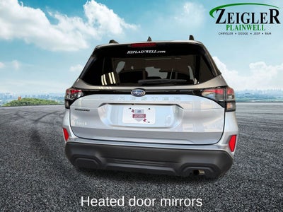 2025 Subaru Forester Premium Power moonroof