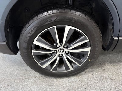 2022 Toyota Venza LE