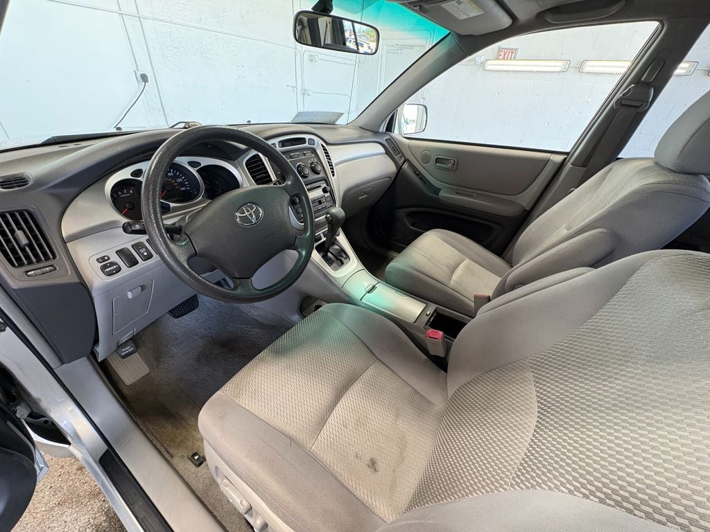 2006 Toyota Highlander V6 Sunroof