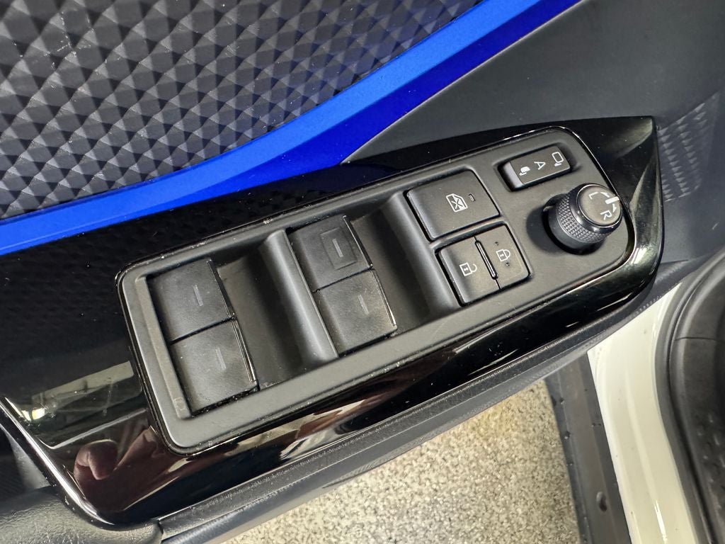 2021 Toyota C-HR XLE Alloy wheels