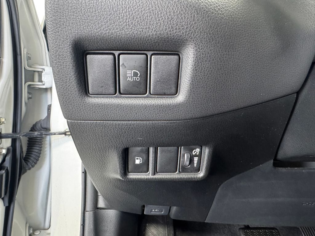2021 Toyota C-HR XLE Alloy wheels