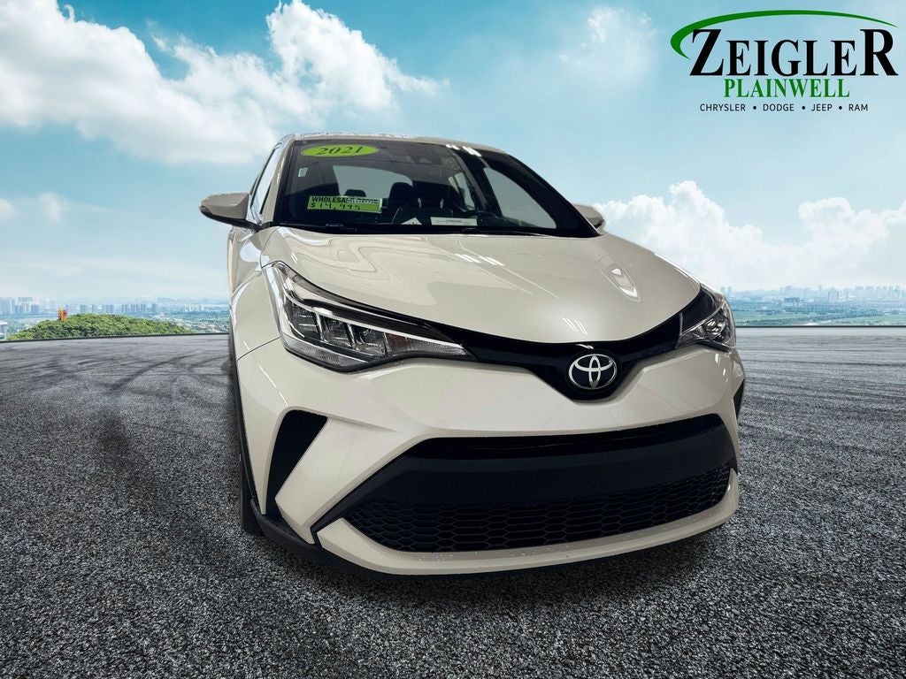 2021 Toyota C-HR XLE Alloy wheels