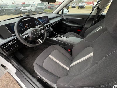 2025 Hyundai Sonata SEL Apple CarPlay & Android Auto