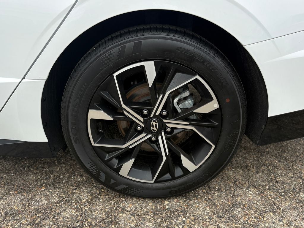 2025 Hyundai Sonata SEL Apple CarPlay & Android Auto