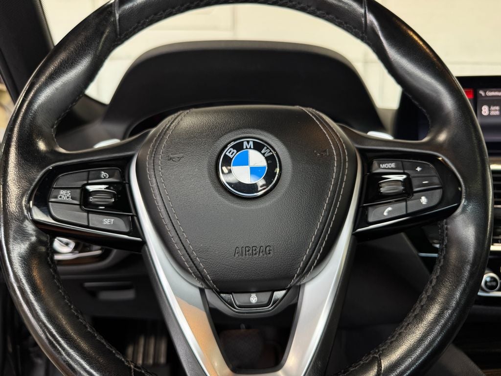 2019 BMW 5 Series 540i xDrive Power moonroof