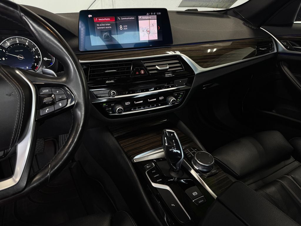 2019 BMW 5 Series 540i xDrive Power moonroof