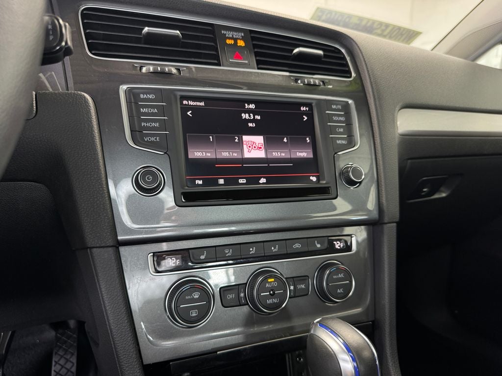 2016 Volkswagen e-Golf SE