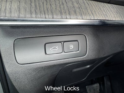 2024 Volvo XC90 Recharge Plug-In Hybrid Ultimate Lounge Package