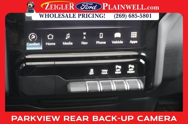 2024 RAM 1500 Laramie Crew Cab 4x4 PANORAMIC ROOF HEATED LEATHER 5.7 L H