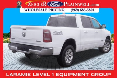 2024 RAM 1500 Laramie Crew Cab 4x4 PANORAMIC ROOF HEATED LEATHER 5.7 L H