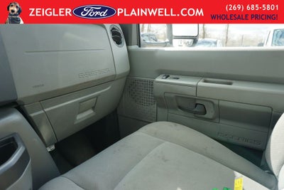 2024 Ford E-450SD Base DRW