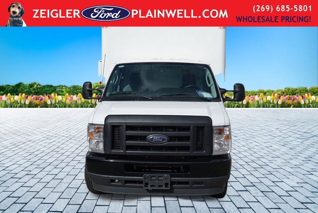 2024 Ford E-450SD Base DRW