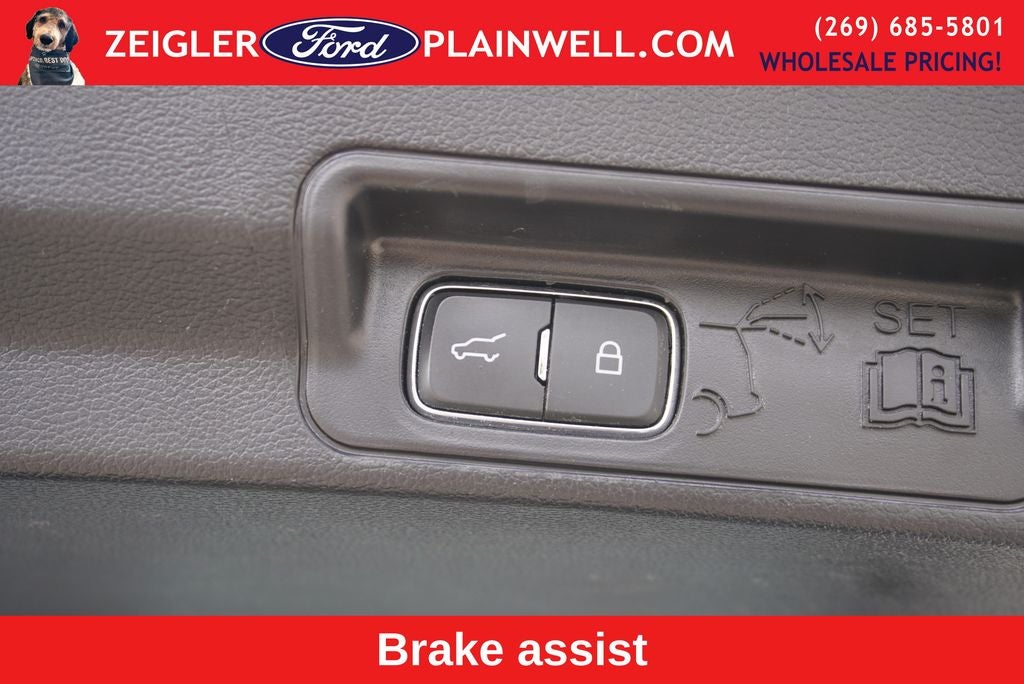 2022 Ford Explorer XLT 202A Pkg 4x4 Heated Leather & Steering Navigation