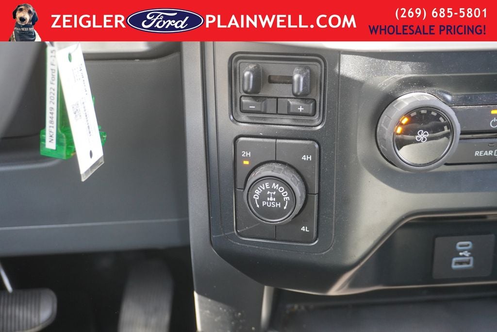 2022 Ford F-150 XLT Crew Cab 4x4 3.5 Ecoboost Tow Pkg 20" Wheels Blis