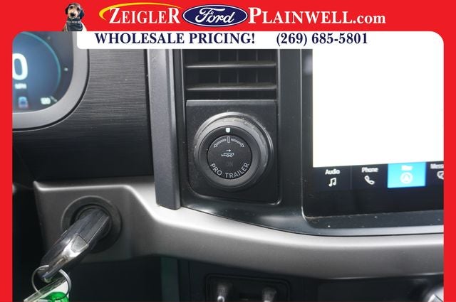 2024 Ford F-150 XLT Crew Cab 3.5L ECOBOOST NAV Custom Lift Tires and R