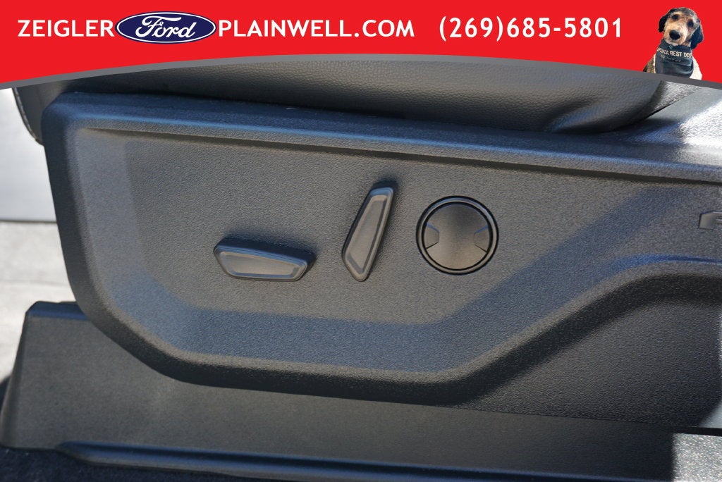 2025 Ford F-150 Lariat Black Appearance Pkg Twin Panel Roof Leather