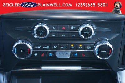 2025 Ford F-150 Lariat Black Appearance Pkg Twin Panel Roof Leather