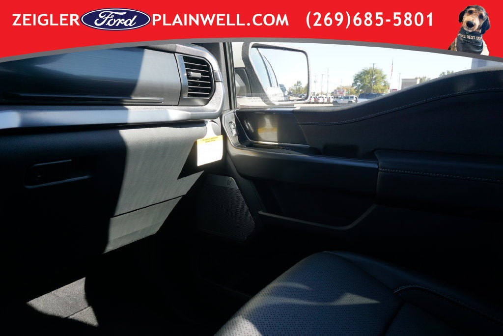 2025 Ford F-150 Lariat Black Appearance Pkg Twin Panel Roof Leather