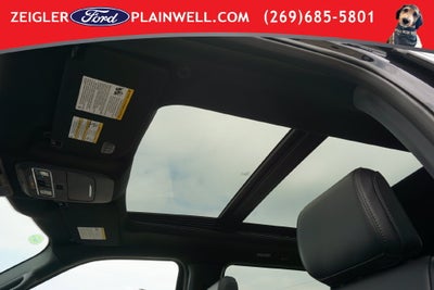 2026 Ford F-150 Lariat BLACK APPEARANCE PKGTWIN PANEL ROOF NAVIGATION