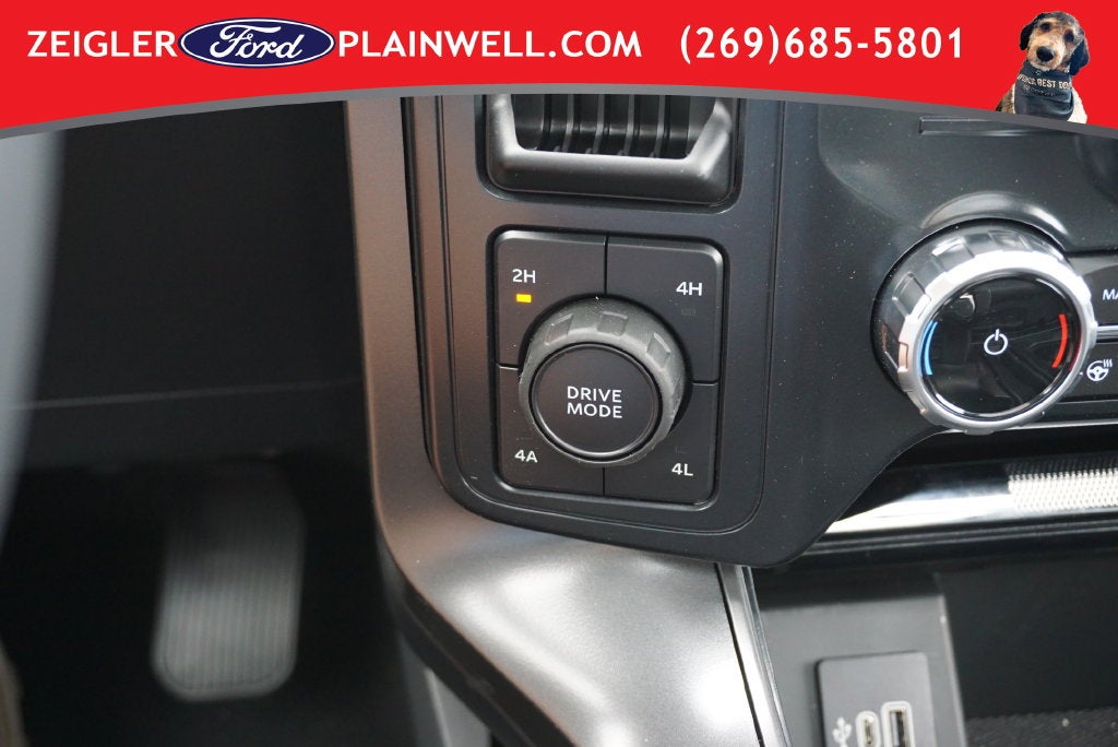 2026 Ford F-150 Lariat BLACK APPEARANCE PKGTWIN PANEL ROOF NAVIGATION