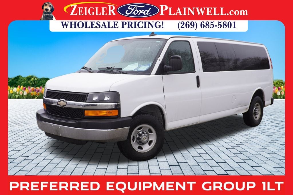 2016 Chevrolet Express 3500 LT Passenger