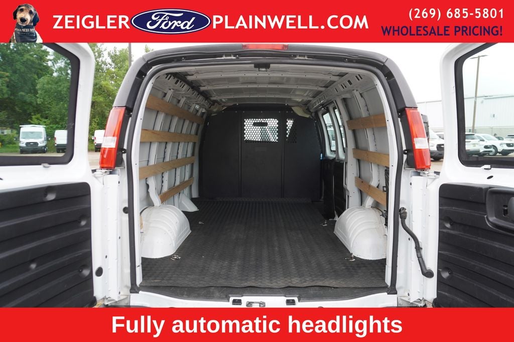 2024 Chevrolet Express 2500 Work Van Cargo