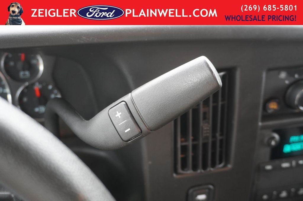 2024 Chevrolet Express 2500 Work Van Cargo