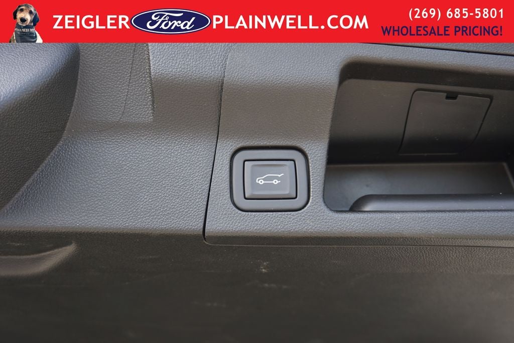 2023 GMC Acadia SLT EVELATION LUX & TECH PKG DUAL PANEL ROOF NAV