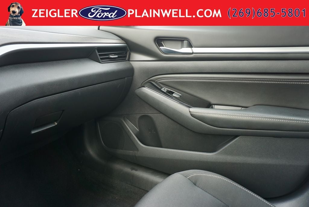 2023 Nissan Altima 2.5 SV AWD Single Panel Moonroof ProPILOT Assist R Camera