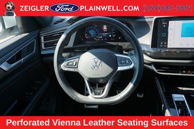 2025 Volkswagen Atlas Cross Sport 2.0T SEL Premium R-Line AWD Panoramic Roof Nav Leather Harmon Kardon Blis