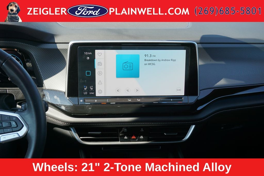 2025 Volkswagen Atlas Cross Sport 2.0T SEL Premium R-Line AWD Panoramic Roof Nav Leather Harmon Kardon Blis