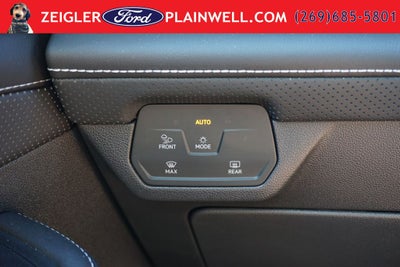 2025 Volkswagen Atlas Cross Sport 2.0T SEL Premium R-Line AWD Panoramic Roof Nav Leather Harmon Kardon Blis