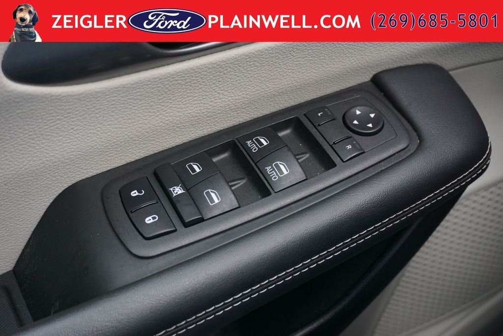 2024 Chrysler Pacifica Touring L Leather Rear Camera Power Sliding Doors
