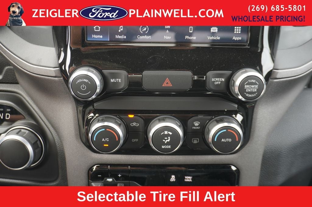 2023 RAM 3500 Tradesman 4x4 CREW CAB LONG BOX 6.4L V8 Nav HD Vinyl Seat Tr