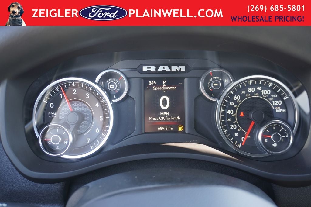 2023 RAM 3500 Tradesman 4x4 CREW CAB LONG BOX 6.4L V8 Nav HD Vinyl Seat Tr