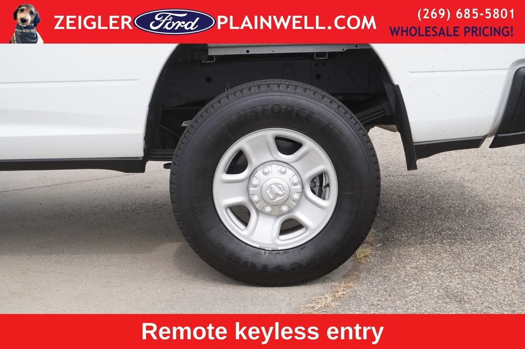 2023 RAM 3500 Tradesman 4x4 CREW CAB LONG BOX 6.4L V8 Nav HD Vinyl Seat Tr